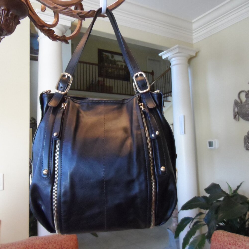 New Tod's Black Calf Leather Tote Handbag w/ Double Zipper Detail Large - Picture 2 of 16